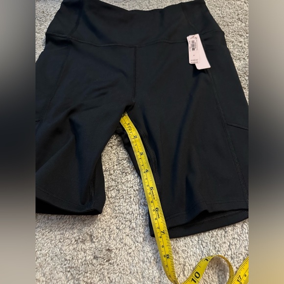 NWT Victoria’s Secret On Point Flow Bike Short Black Size 6 - Picture 8 of 9